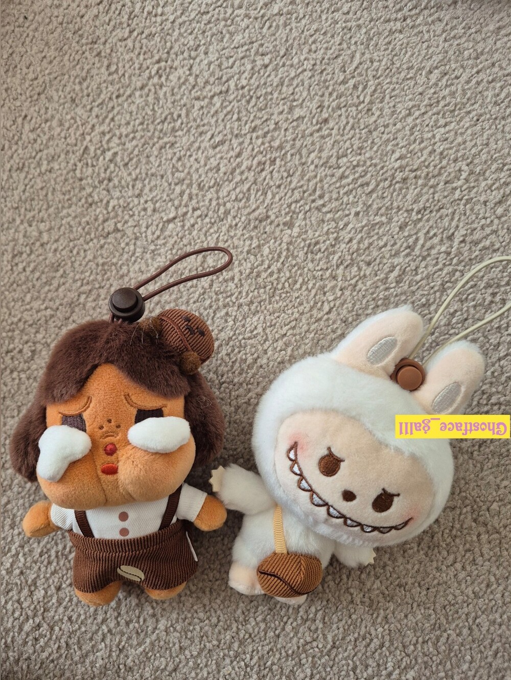 PopMart Coffee Bean Labubu & Barista Crybaby - Picture 2 of 3